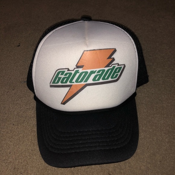 Other - Vintage Gatorade Trucker Hat